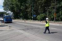 Na zdjęciu świętochłowicka policjantka w trakcie trwania działań &quot;BUS I TRUCK&quot;.