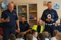 Spotkanie policji z przedszkolakami - prelekcja na temat bezpieczeństwa.