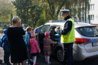 Spotkanie policji z przedszkolakami - prelekcja na temat bezpieczeństwa.