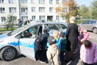 Spotkanie policji z przedszkolakami - prelekcja na temat bezpieczeństwa.