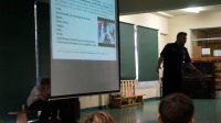 Prelekcja prowadzona była dla uczniów klas siódmych szkoły podstawowej.
