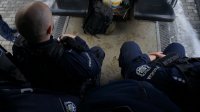 Policjanci OPP Katowice podczas służby na terenie Świętochłowic.