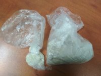Na zdjęciu amfetamina oraz mdma w plastikowych workach.