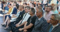 przedstawiciele służb mundurowych, Prezydent Miasta oraz grono pedagogiczne