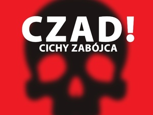 Na zdjęciu czerwone tło z czarną grafiką czaszki. Na pierwszym planie biały napis CZAD! Cichy Zabójca