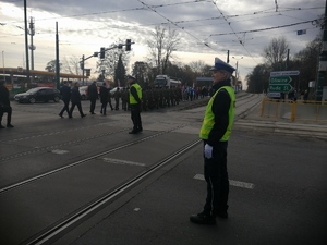 zabezpieczenie przemarszu przez Policję