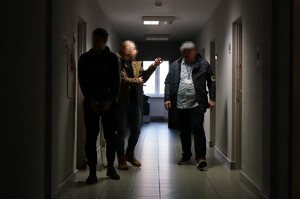 zatrzymany sprawca pobicia na korytarzu komendy miejskiej policji w świętochłowicach