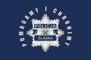 Logo policji z napisem Pomagamy i Chronimy