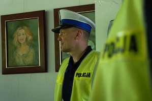 zdjęcie przedstawia: policjantów podczas spotkania z seniorami