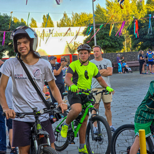 zdjęcie przedstawia: uczestników wydarzenia