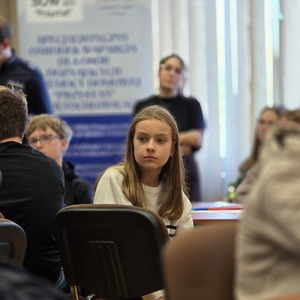 zdjęcie przedstawia uczniów podczas warsztatów