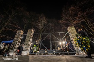 zdjęcie przedstawia obchody 80 rocznicy tragedii górnośląskiej