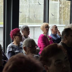 zdjęcie przedstawia uczestników debaty