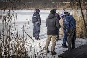 zdjęcie przedstawia policjanta zabezpieczającego wydarzenie podczas finału WOŚP
