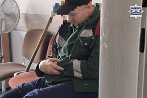 zdjęcie przedstawia sprawcę przemocy domowej