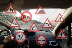 grafika ze znakami drogowymi