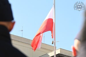 zdjęcie przedstawia flagę polski