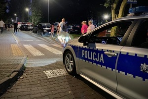 radiowóz podczas zabezpieczania dni miasta